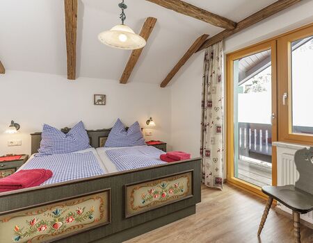 Schlafzimmer mit Aussicht in die Berge Schladming-Dachstein